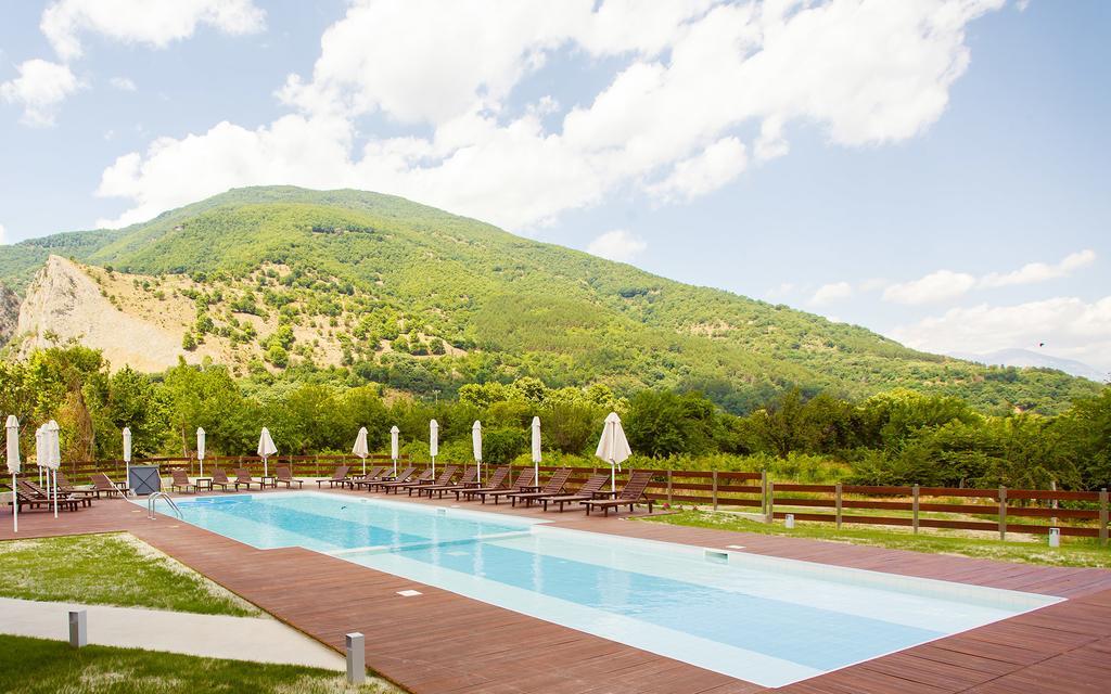 Irene'S Resort Káto Loutrákion Kültér fotó