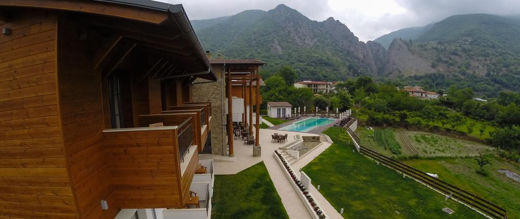 Irene'S Resort Káto Loutrákion Kültér fotó