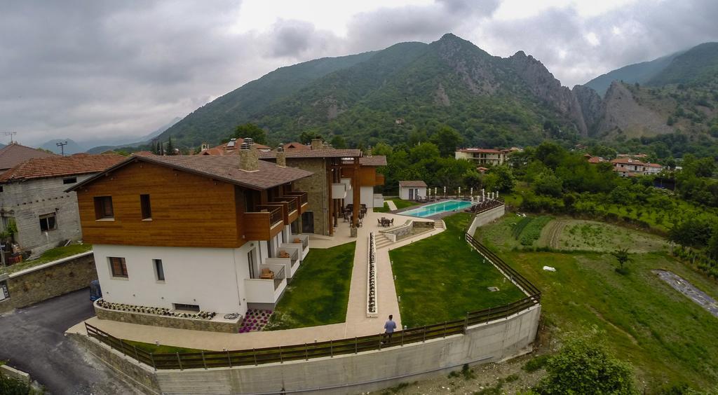 Irene'S Resort Káto Loutrákion Kültér fotó