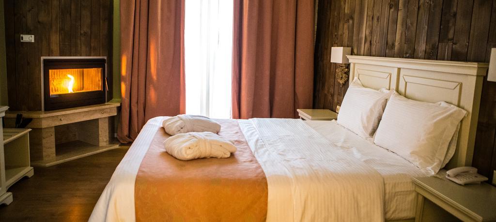 Irene'S Resort Káto Loutrákion Kültér fotó