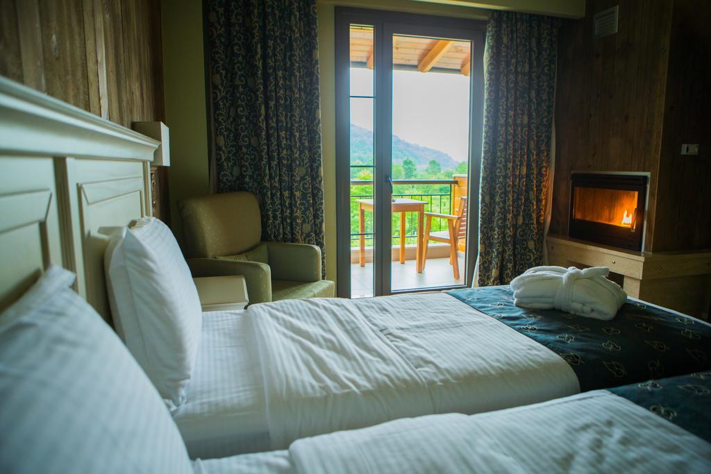 Irene'S Resort Káto Loutrákion Kültér fotó