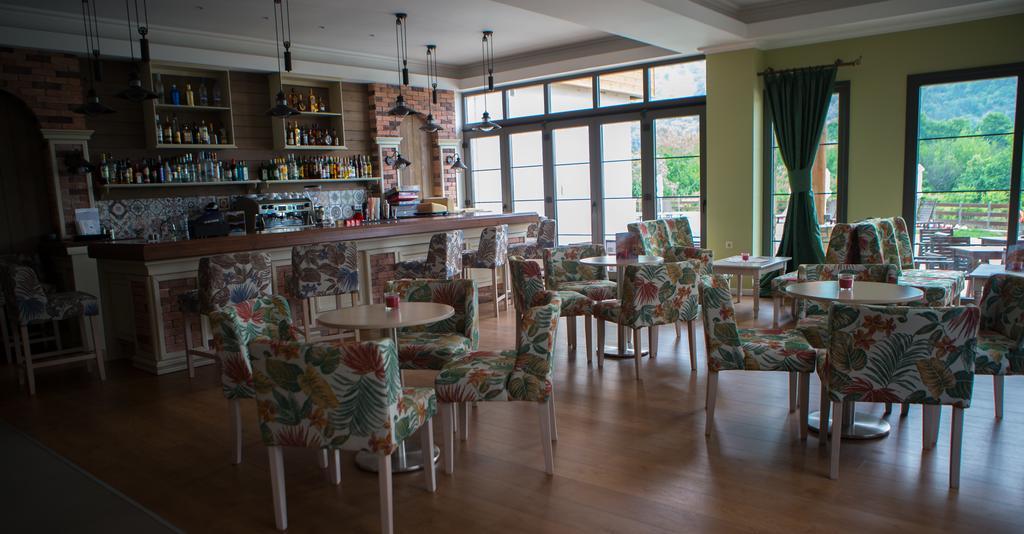 Irene'S Resort Káto Loutrákion Kültér fotó